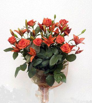 Ankara �i�ek�ilik g�rsel �i�ek modeli firmam�zdan 1 dal lilyum ve 7 adet g�l buketi