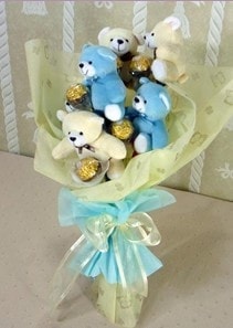8 adet ay�c�ktan pelu� ay� demeti