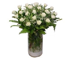 Ankara �i�ek firmam�zdan beyaz g�llerin vazoda ihti�am� Ankara �i�ek g�nder firmas� �ahane �r�n�m�z